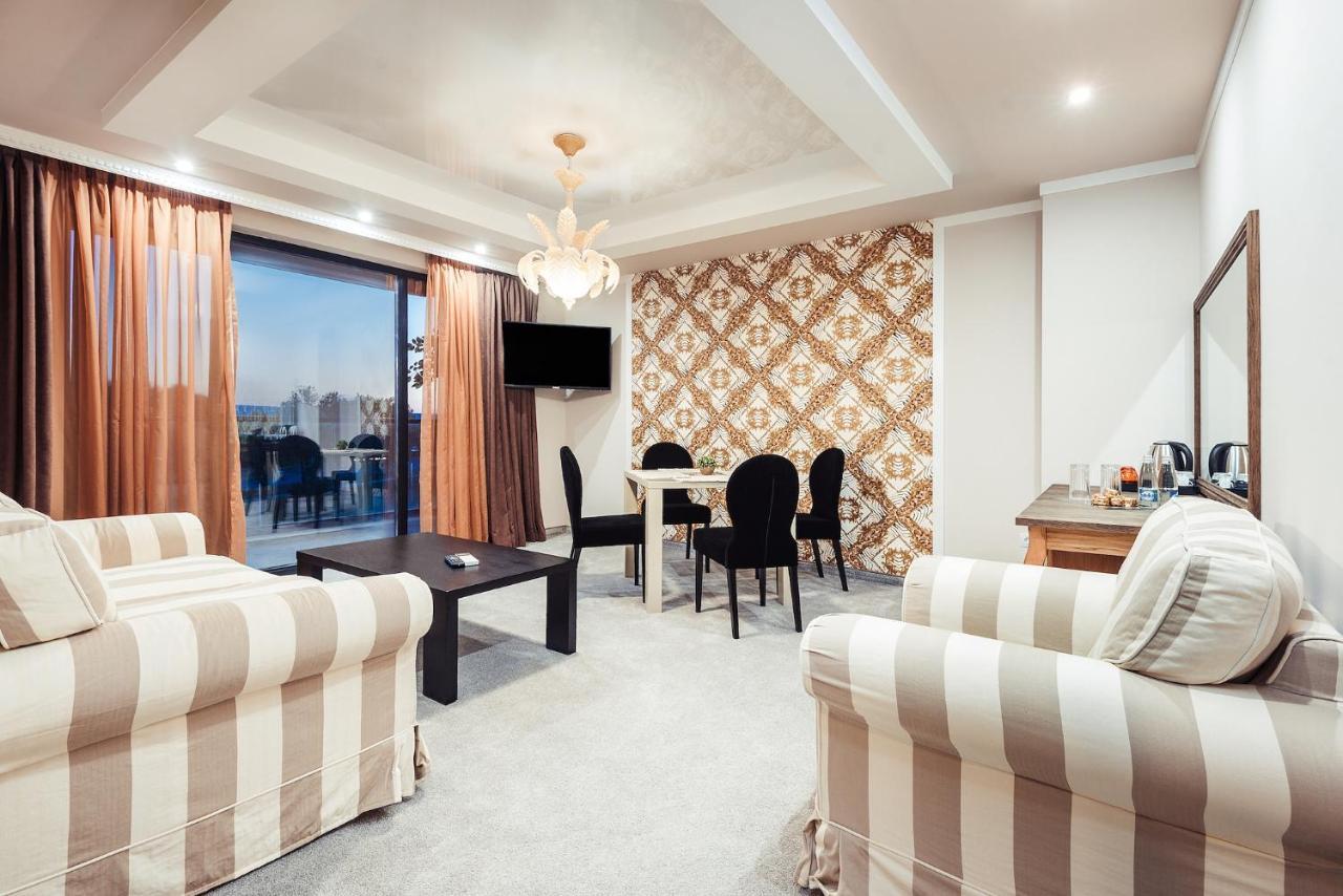 Opu Boutique Hotel Варна Экстерьер фото
