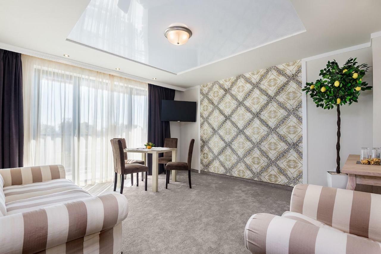 Opu Boutique Hotel Варна Экстерьер фото